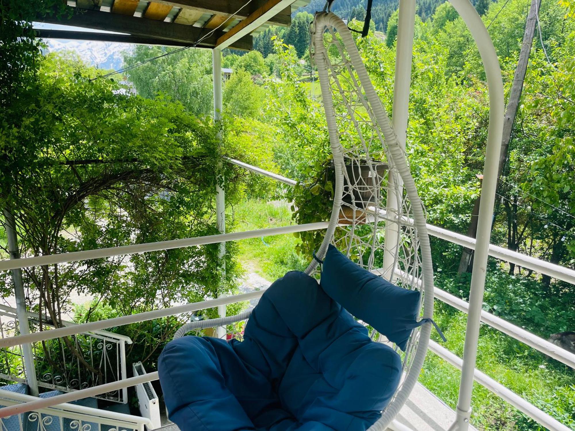 Guesthouse Am Museum Mestia Ngoại thất bức ảnh