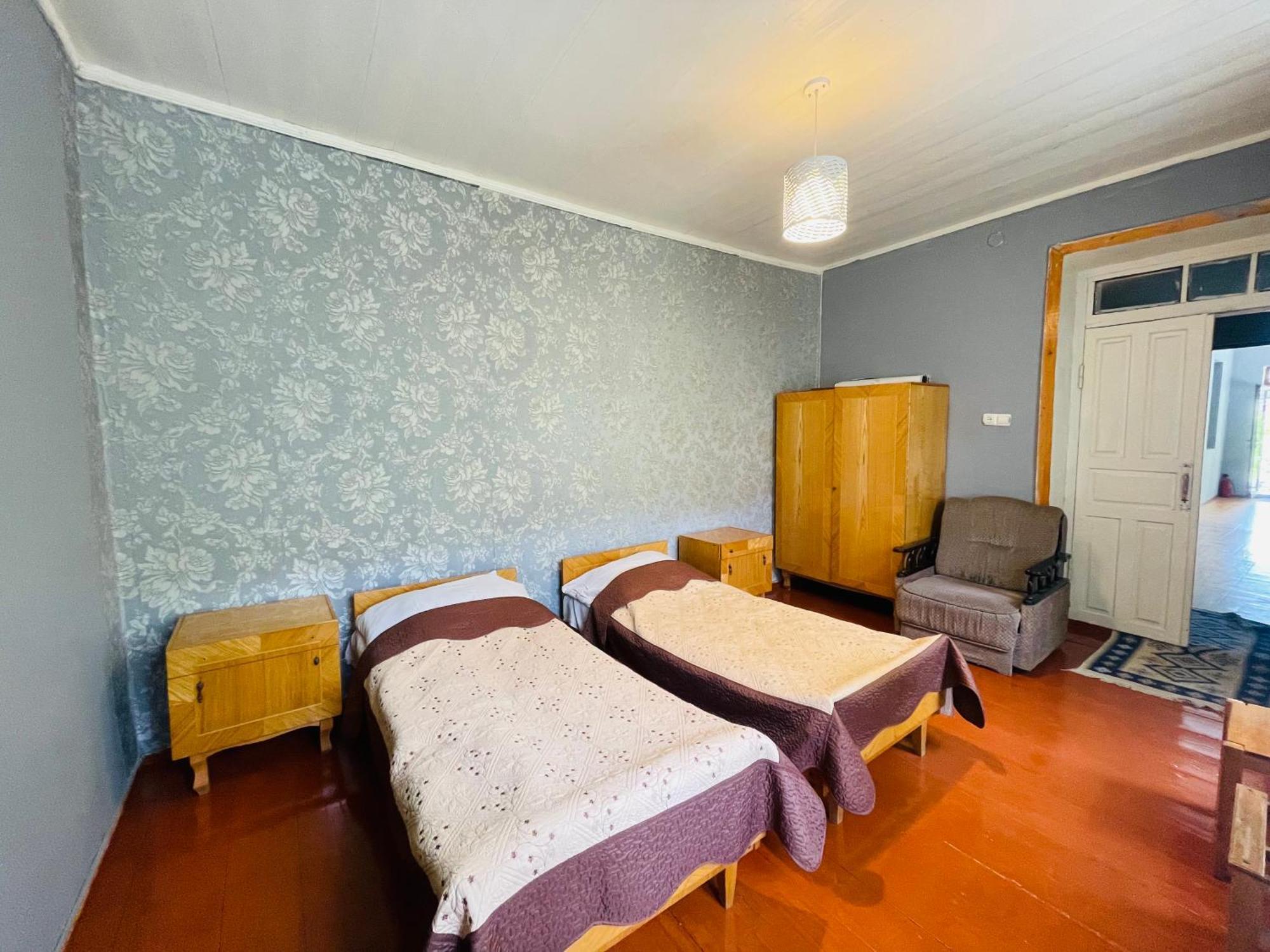 Guesthouse Am Museum Mestia Ngoại thất bức ảnh