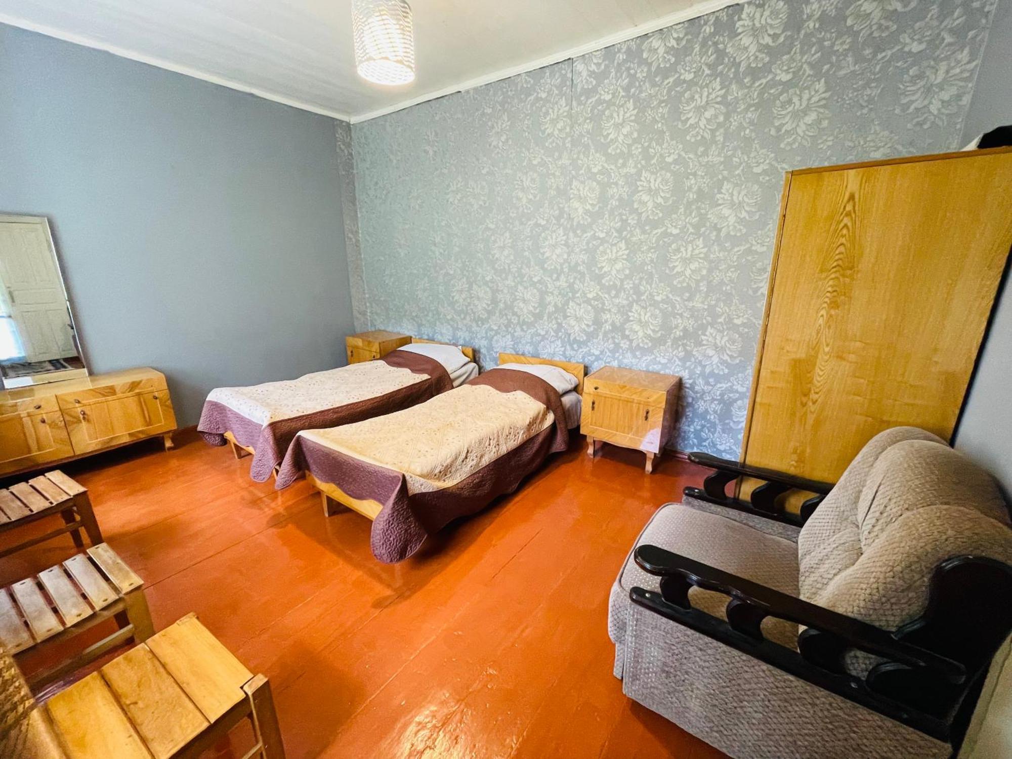 Guesthouse Am Museum Mestia Ngoại thất bức ảnh