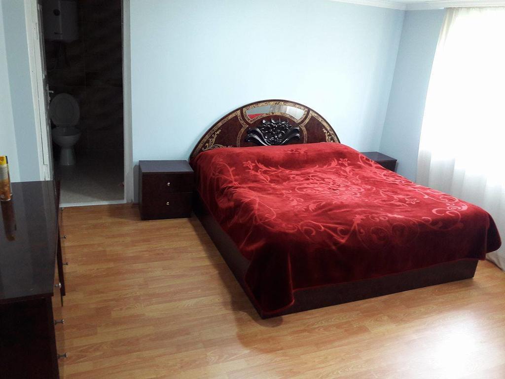 Guesthouse Am Museum Mestia Ngoại thất bức ảnh