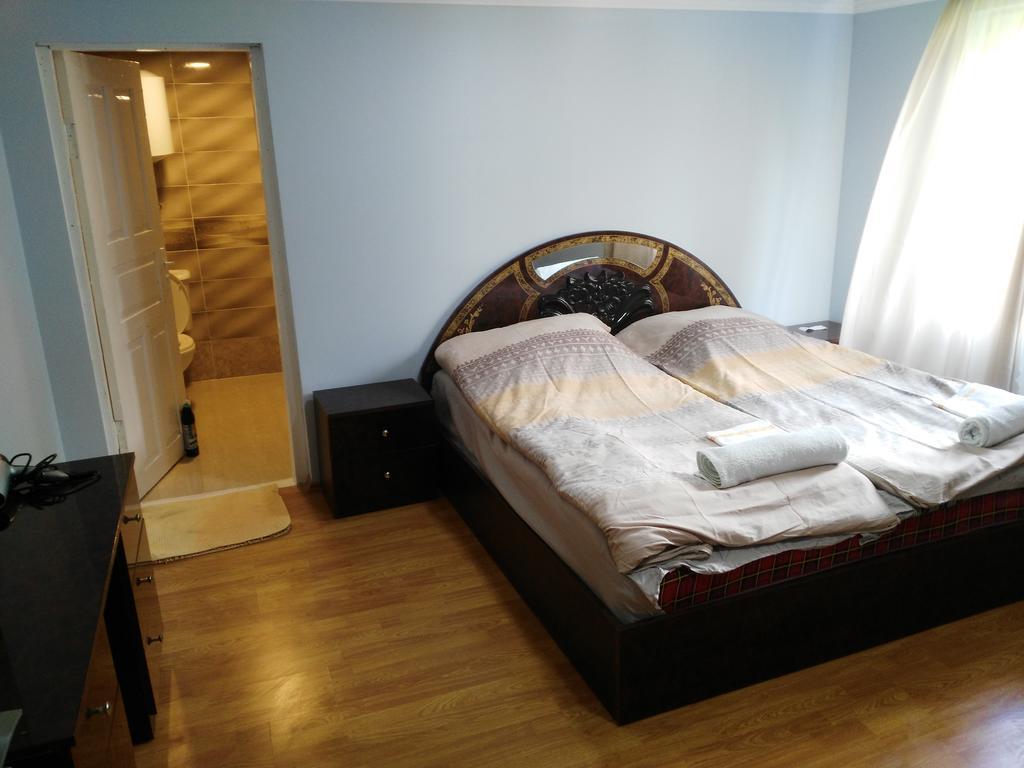 Guesthouse Am Museum Mestia Ngoại thất bức ảnh