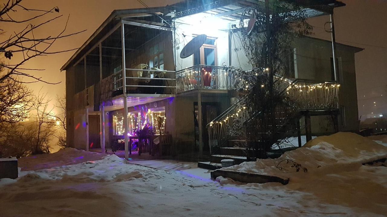 Guesthouse Am Museum Mestia Ngoại thất bức ảnh